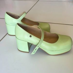 Intentionally __________ platform, in mint green, Mary janes, Size 6